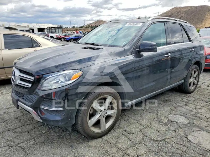 2016 Mercedes Benz GLE-Class фото