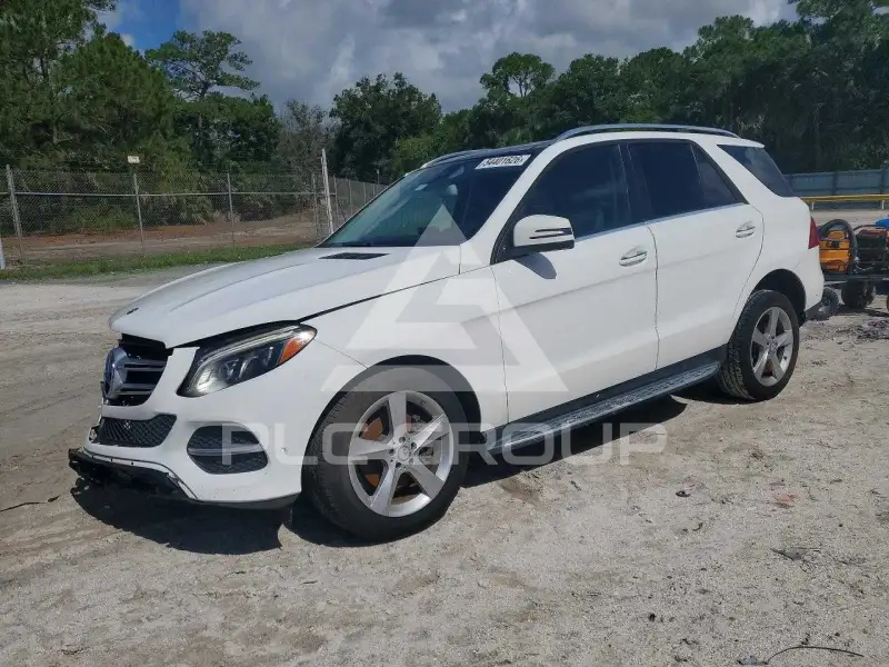 2016 Mercedes Benz GLE-Class фото