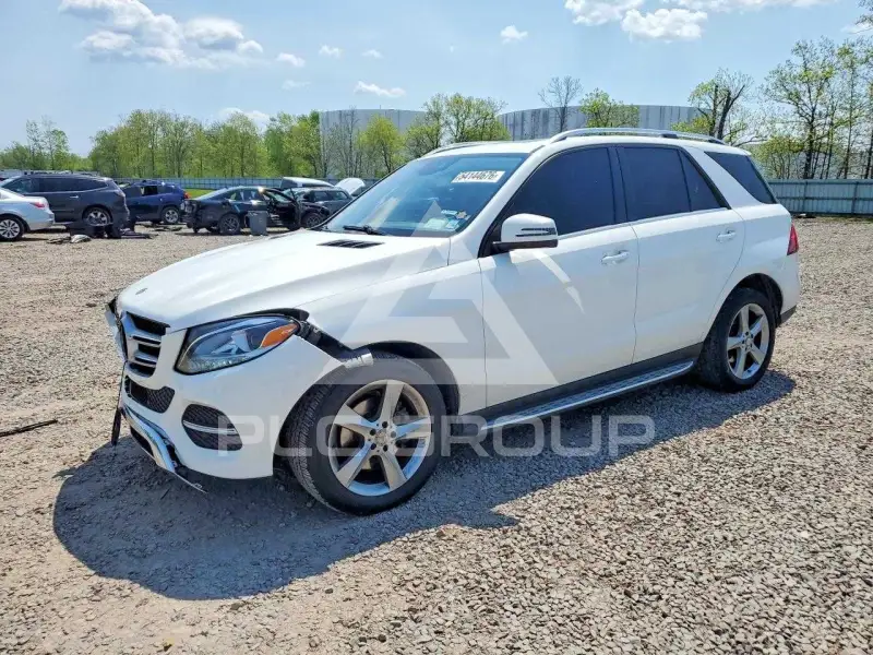 2016 Mercedes Benz GLE-Class фото