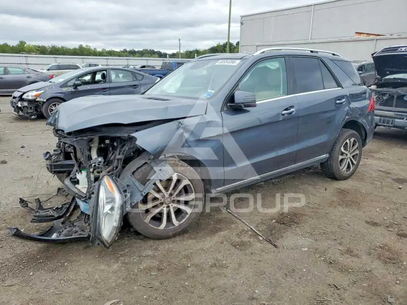 2016 Mercedes Benz GLE-Class photo