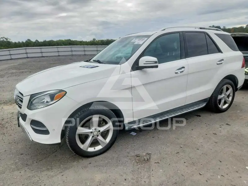 2016 Mercedes Benz GLE-Class фото