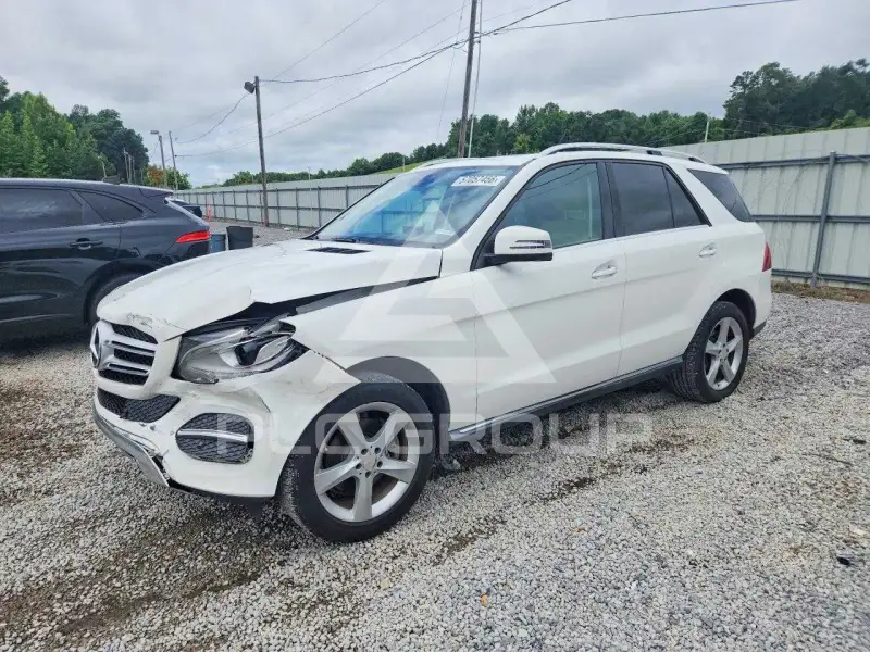 2016 Mercedes Benz GLE-Class photo