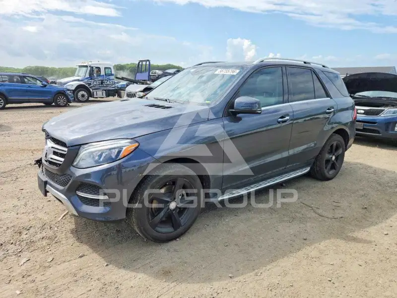 2016 Mercedes Benz GLE-Class фото