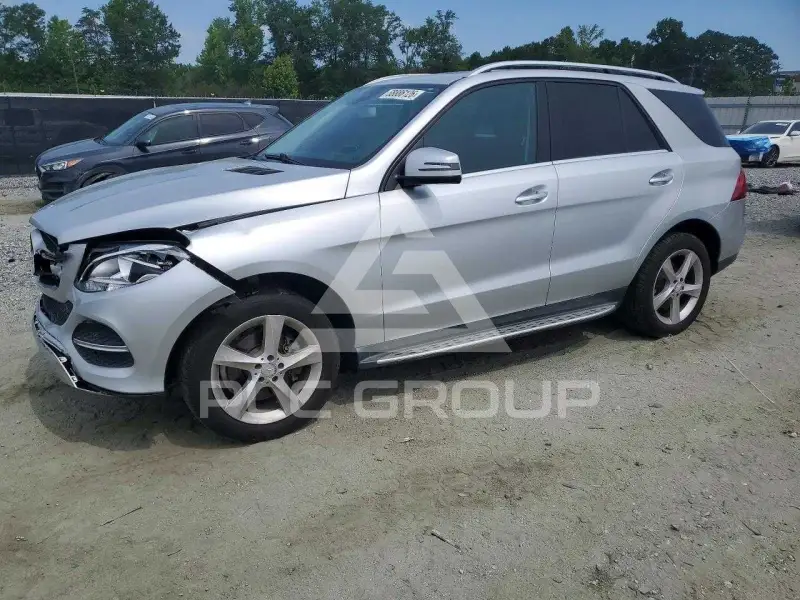2016 Mercedes Benz GLE-Class photo