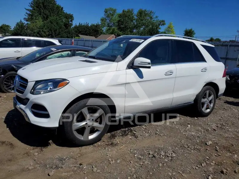 2016 Mercedes Benz GLE-Class фото