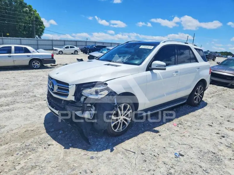 2016 Mercedes Benz GLE-Class photo