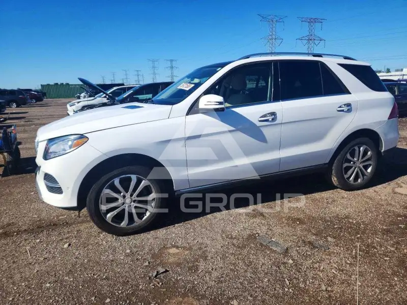 2016 Mercedes Benz GLE-Class фото