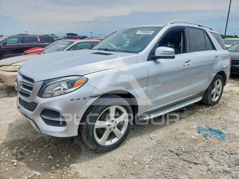 2016 Mercedes Benz GLE-Class фото