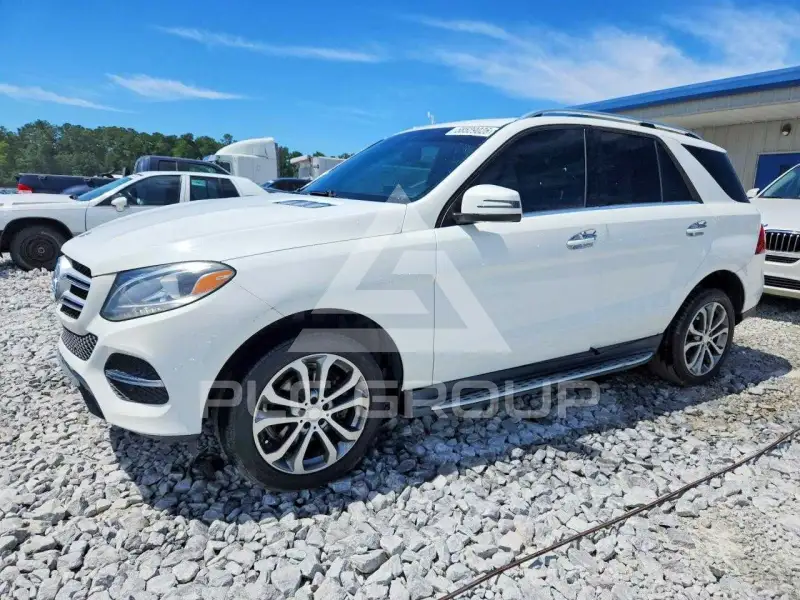 2016 Mercedes Benz GLE-Class фото