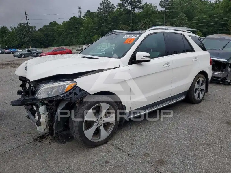 2016 Mercedes Benz GLE-Class фото