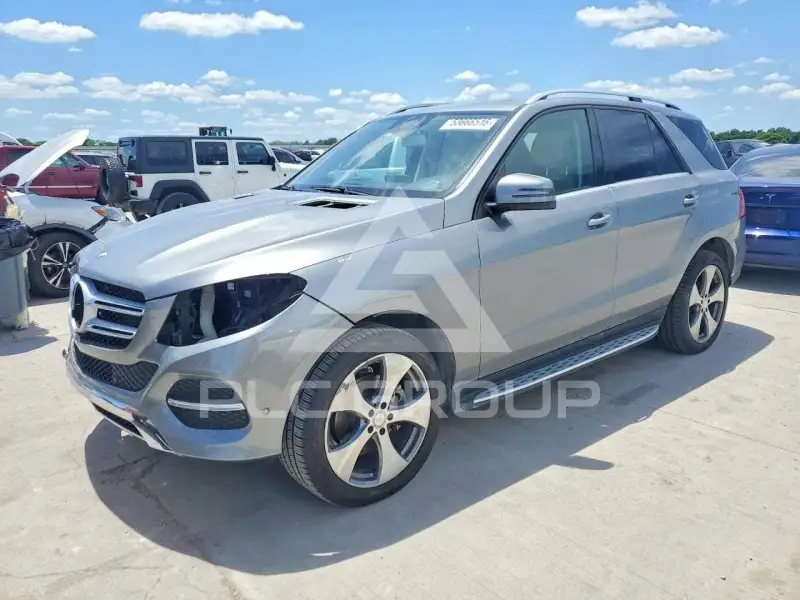 2016 Mercedes Benz GLE-Class фото