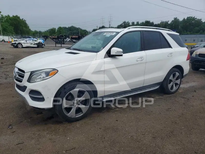 2016 Mercedes Benz GLE-Class фото