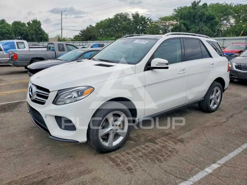 2016 Mercedes Benz GLE-Class photo
