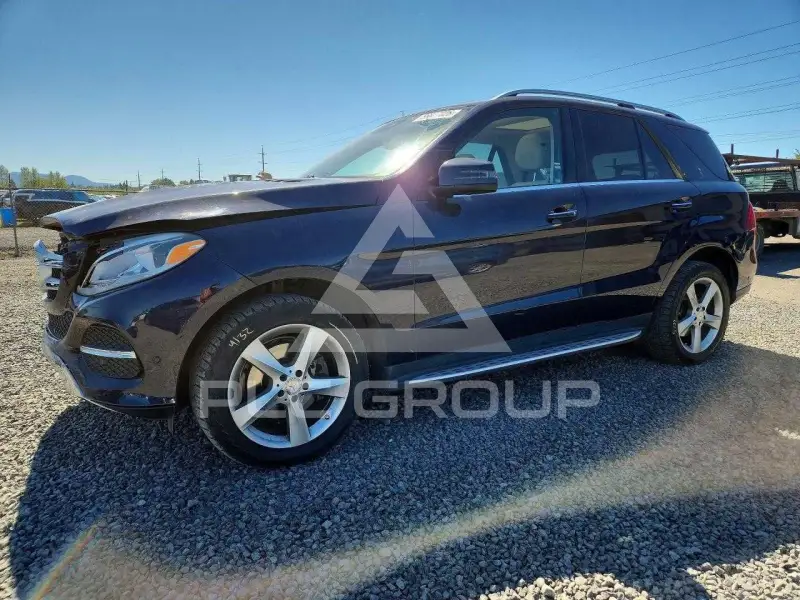 2016 Mercedes Benz GLE-Class фото
