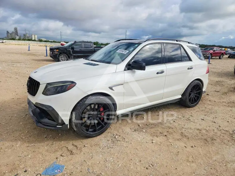 2016 Mercedes Benz GLE-Class фото