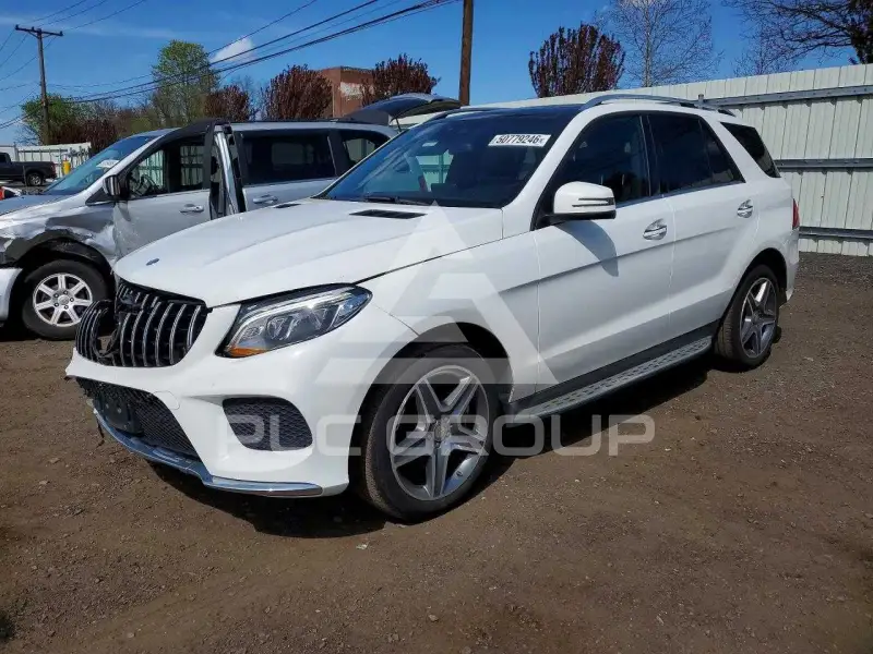 2016 Mercedes Benz GLE-Class фото