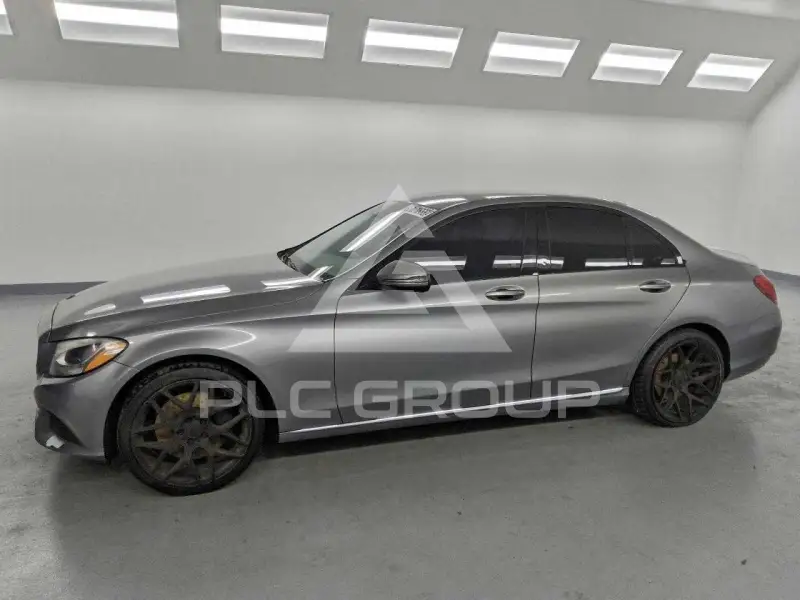 2016 Mercedes Benz C-Class фото