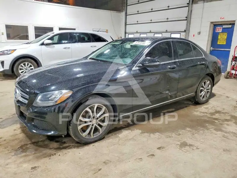 2016 Mercedes Benz C 300 photo