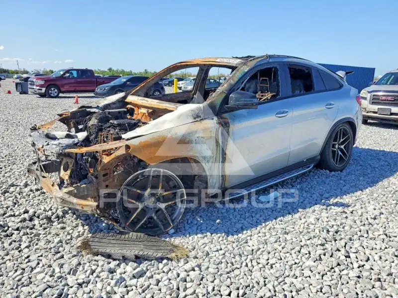 2016 Mercedes Benz GLE-Class photo