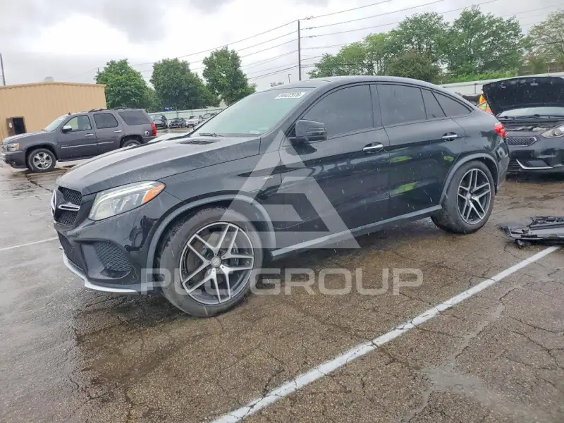 2016 Mercedes Benz GLE-Class фото