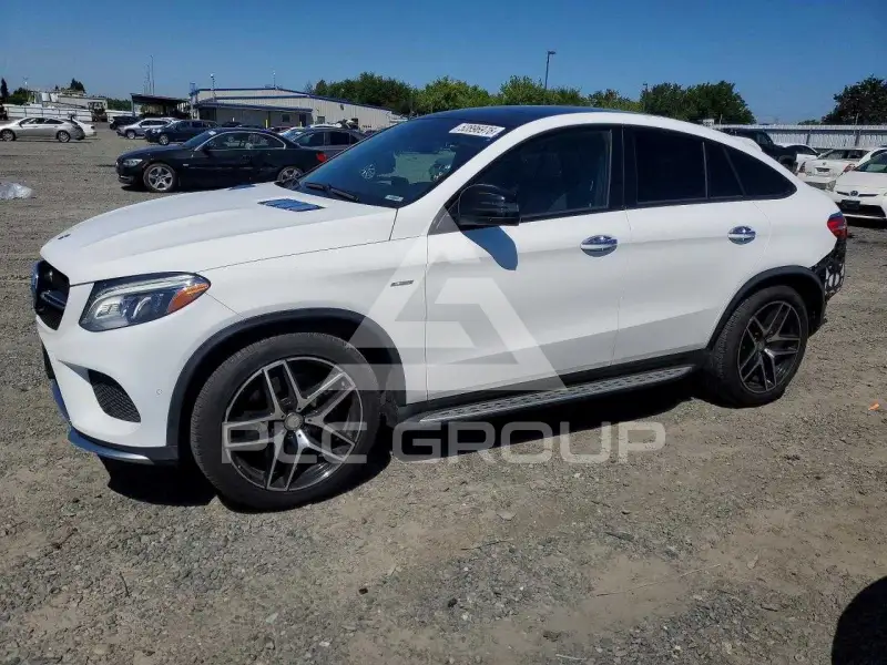 2016 Mercedes Benz GLE-Class фото