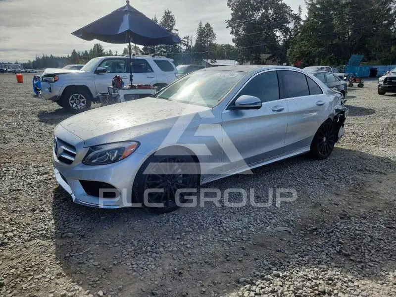 2016 Mercedes Benz C-Class фото