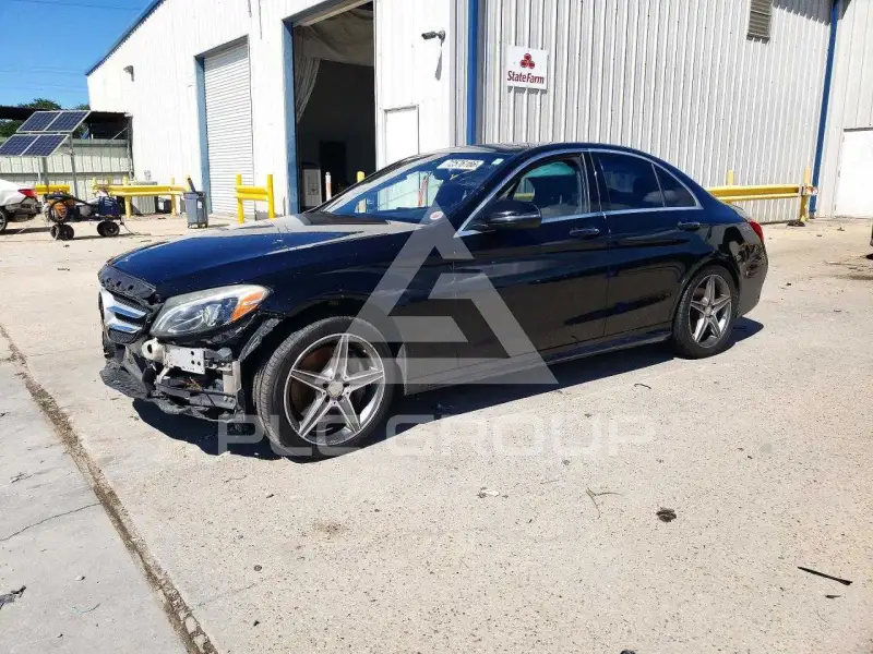 2016 Mercedes Benz C-Class фото