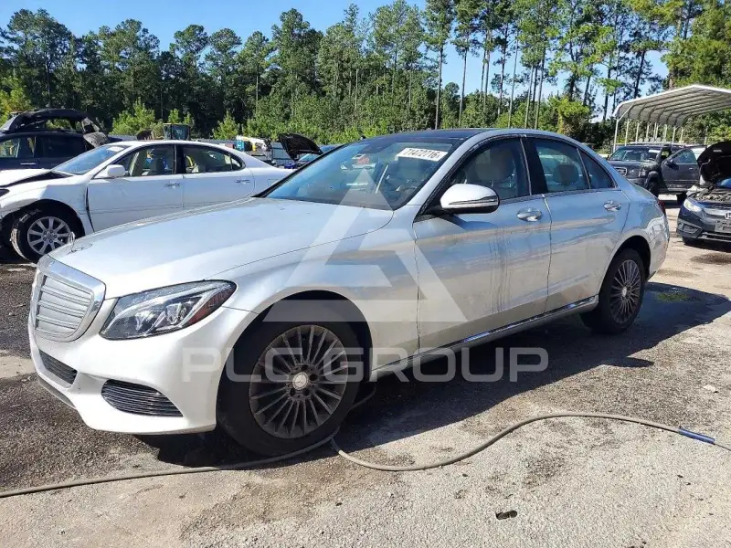 2016 Mercedes Benz C-Class фото