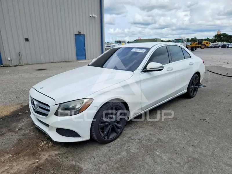 2016 Mercedes Benz C-Class фото