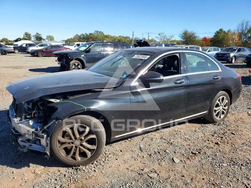 2016 Mercedes Benz C-Class photo