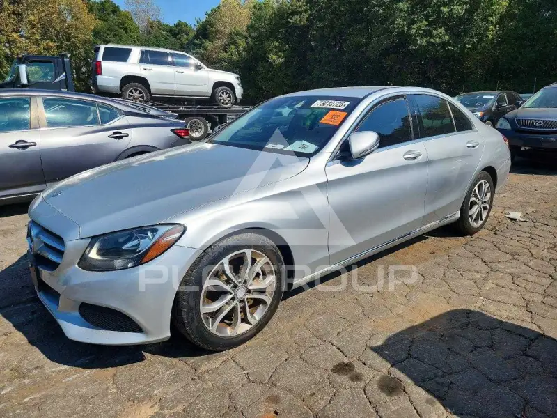 2016 Mercedes Benz C-Class photo