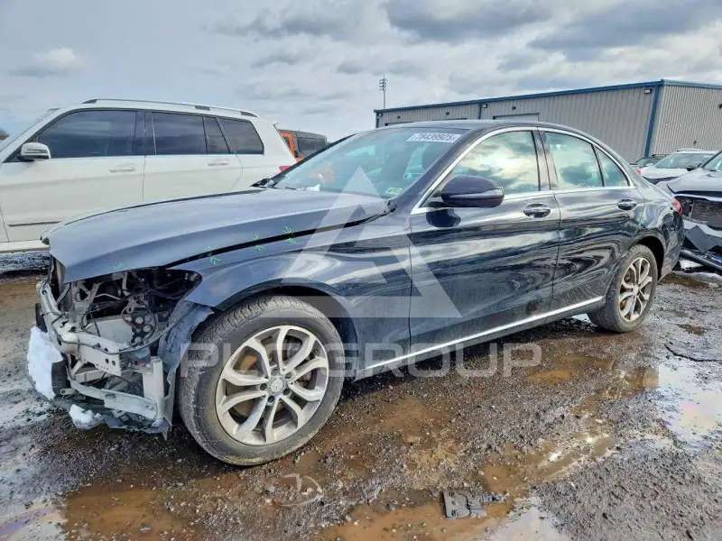 2016 Mercedes Benz C-Class photo