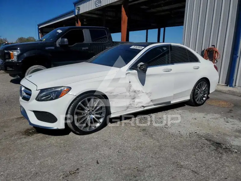 2016 Mercedes Benz C-Class фото