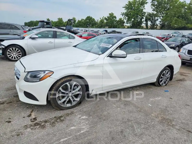 2016 Mercedes Benz C-Class photo