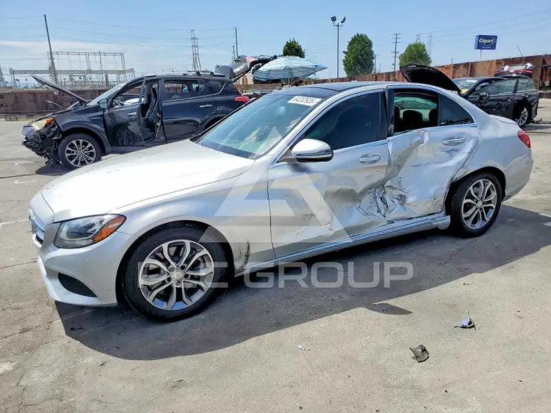 2016 Mercedes Benz C-Class фото