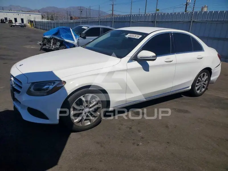 2016 Mercedes Benz C-Class photo