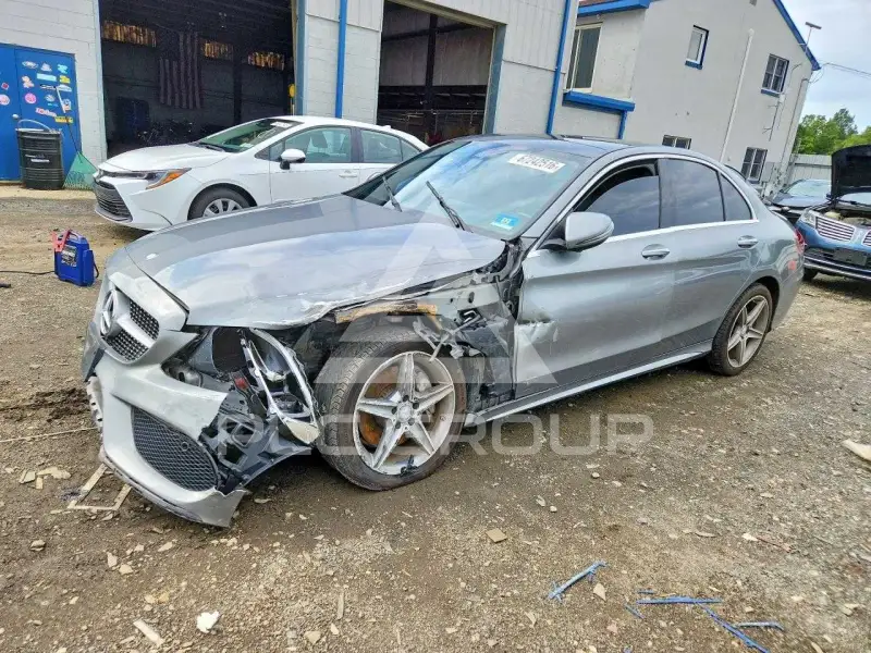 2016 Mercedes Benz C-Class фото