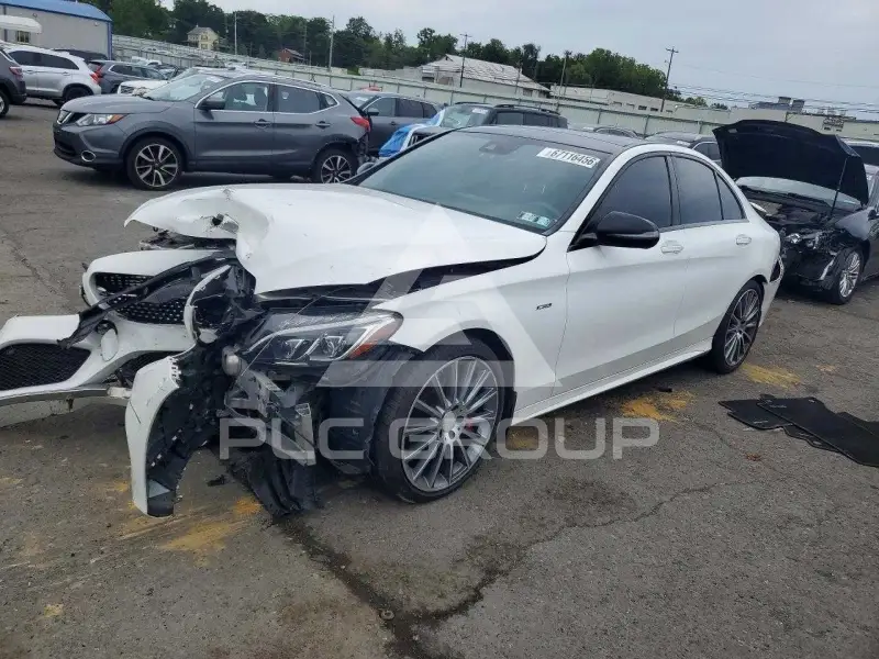 2016 Mercedes Benz C-Class фото