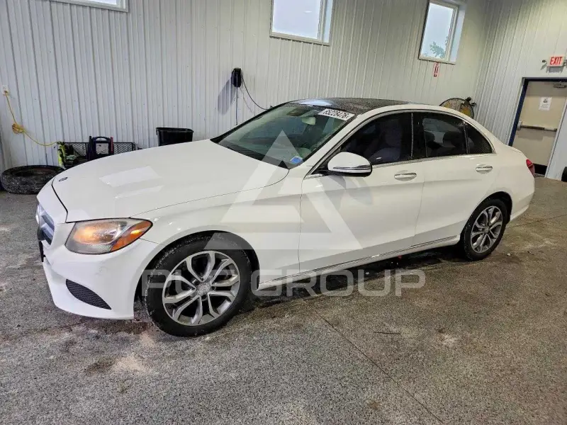 2016 Mercedes Benz C-Class фото