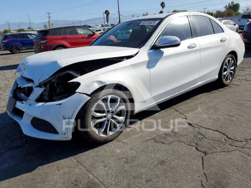2016 Mercedes Benz C-Class photo