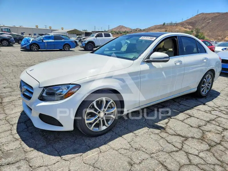 2016 Mercedes Benz C-Class photo