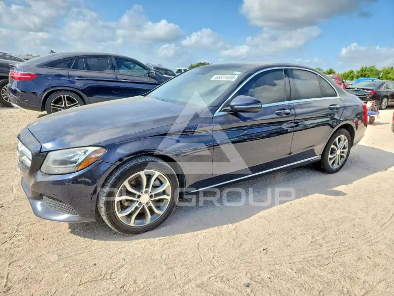 2016 Mercedes Benz C-Class photo