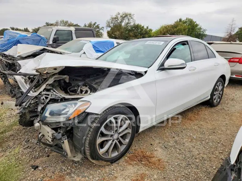 2016 Mercedes Benz C-Class фото