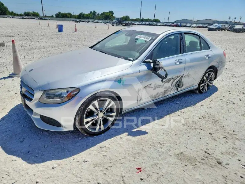 2016 Mercedes Benz C-Class фото