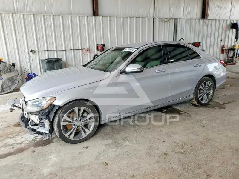 2016 Mercedes Benz C-Class фото