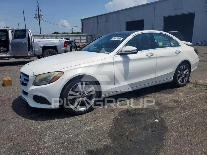 2016 Mercedes Benz C-Class фото