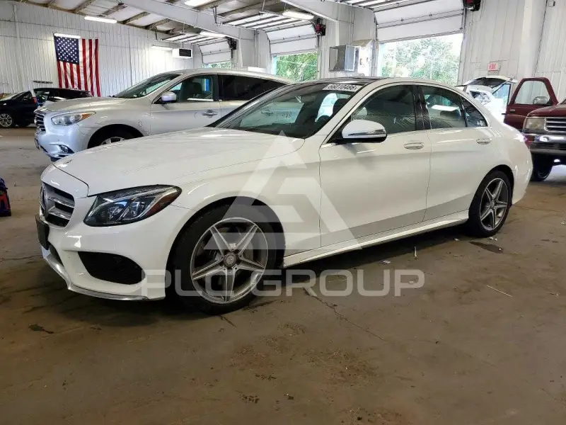 2016 Mercedes Benz C-Class фото