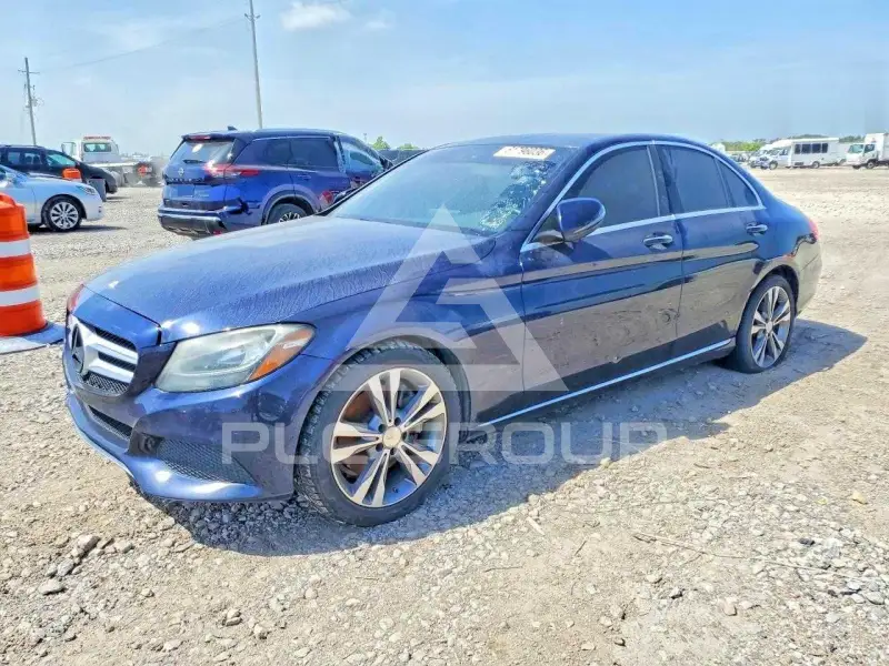 2016 Mercedes Benz C-Class фото