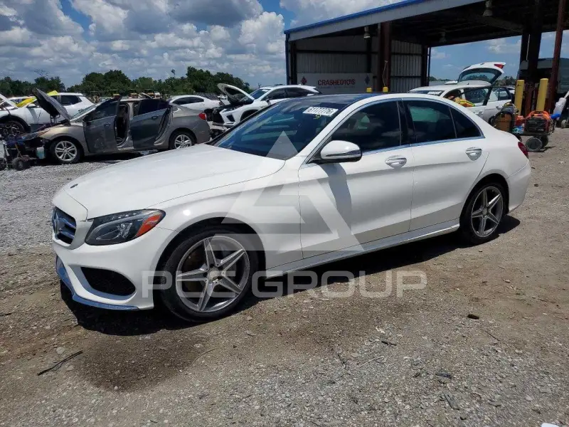 2016 Mercedes Benz C-Class фото