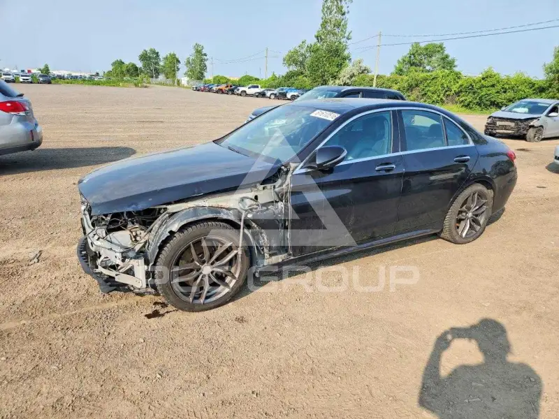 2016 Mercedes Benz C-Class фото